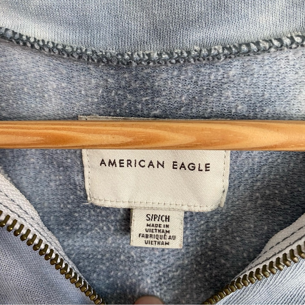 American Eagle blue tie-dye crop sweatshirt - Picture 3 of 3